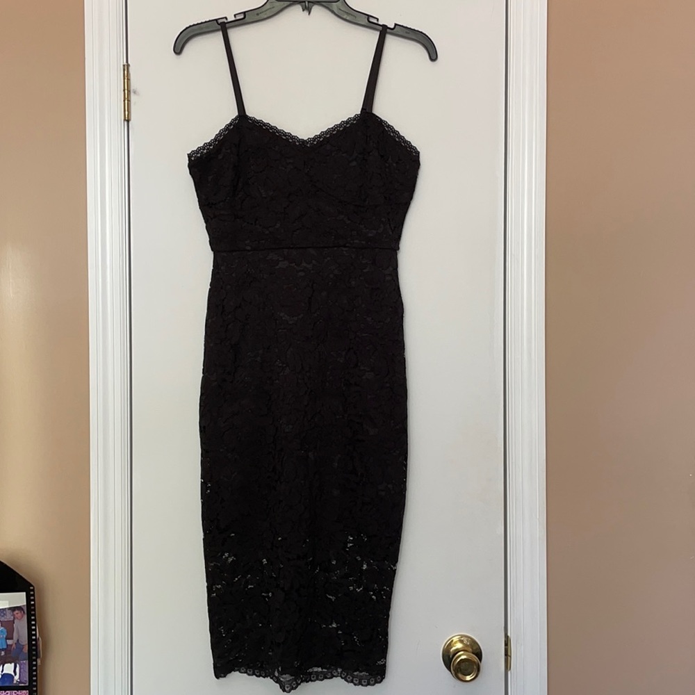 NWT Francesca’s lace dress Small
